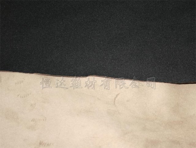 白色鸡皮绒贴150g黑色涤纶佳积布