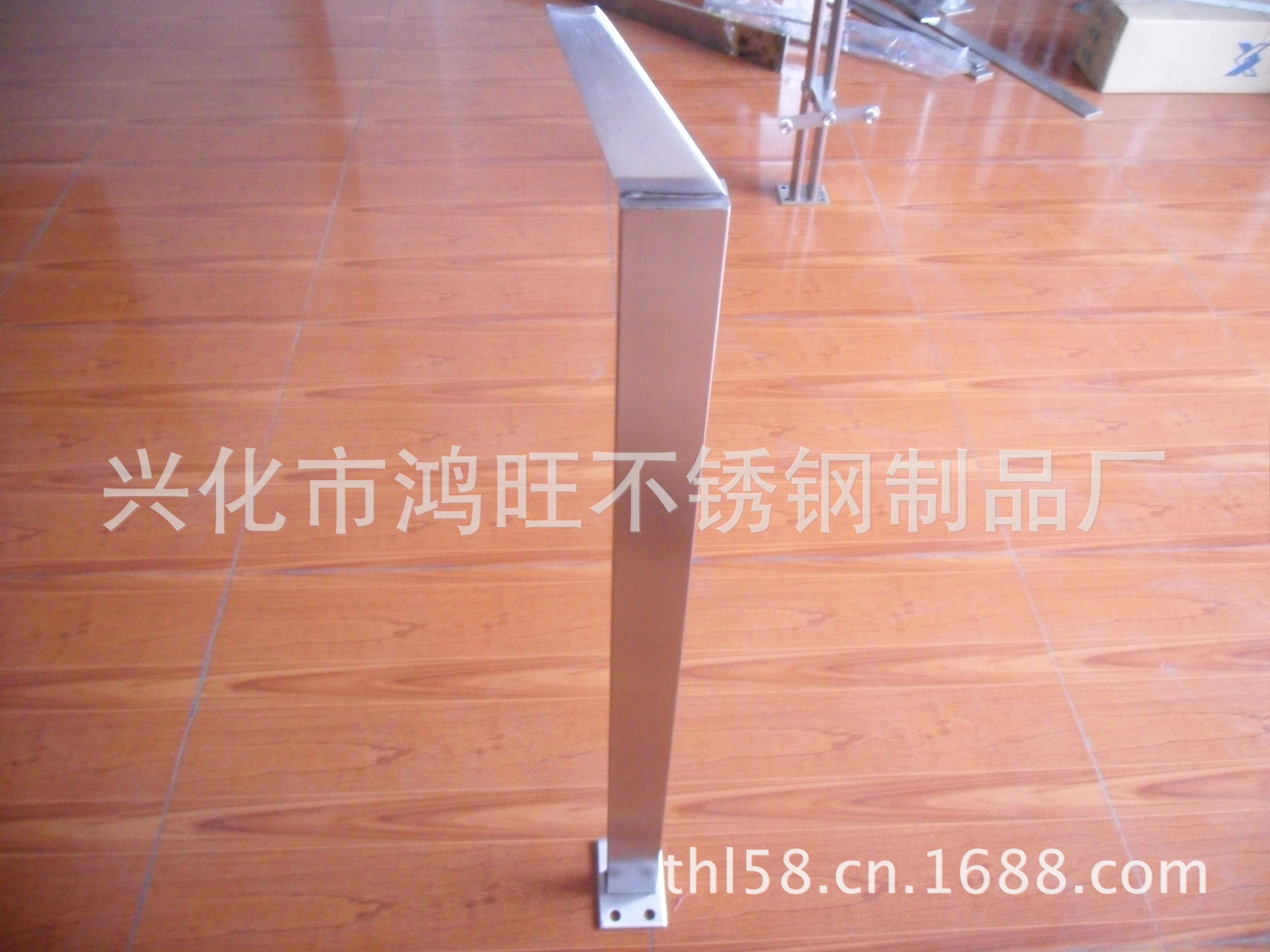多款不锈钢立柱