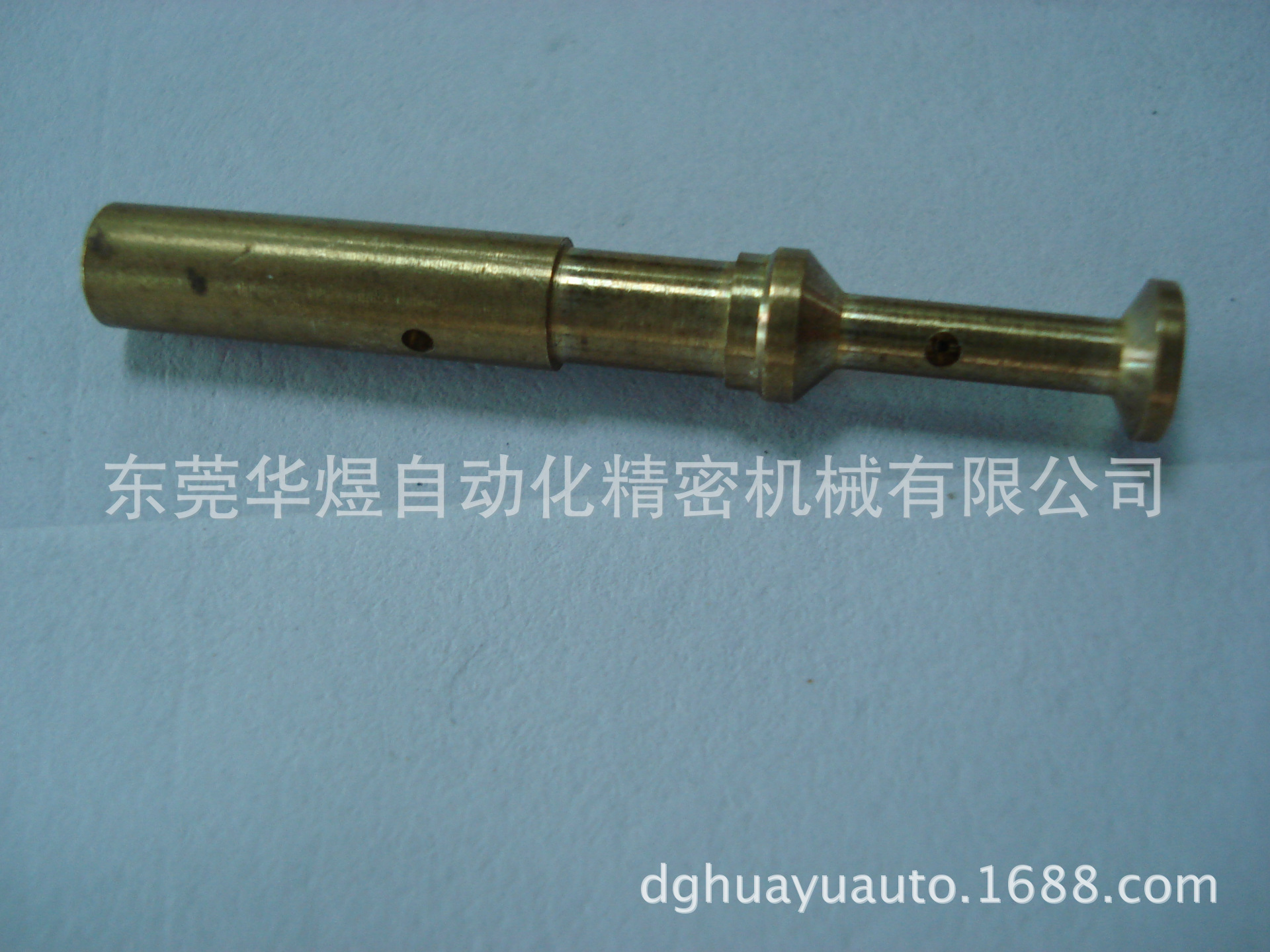 伺服控制钻孔机加工样品(连接器配件)