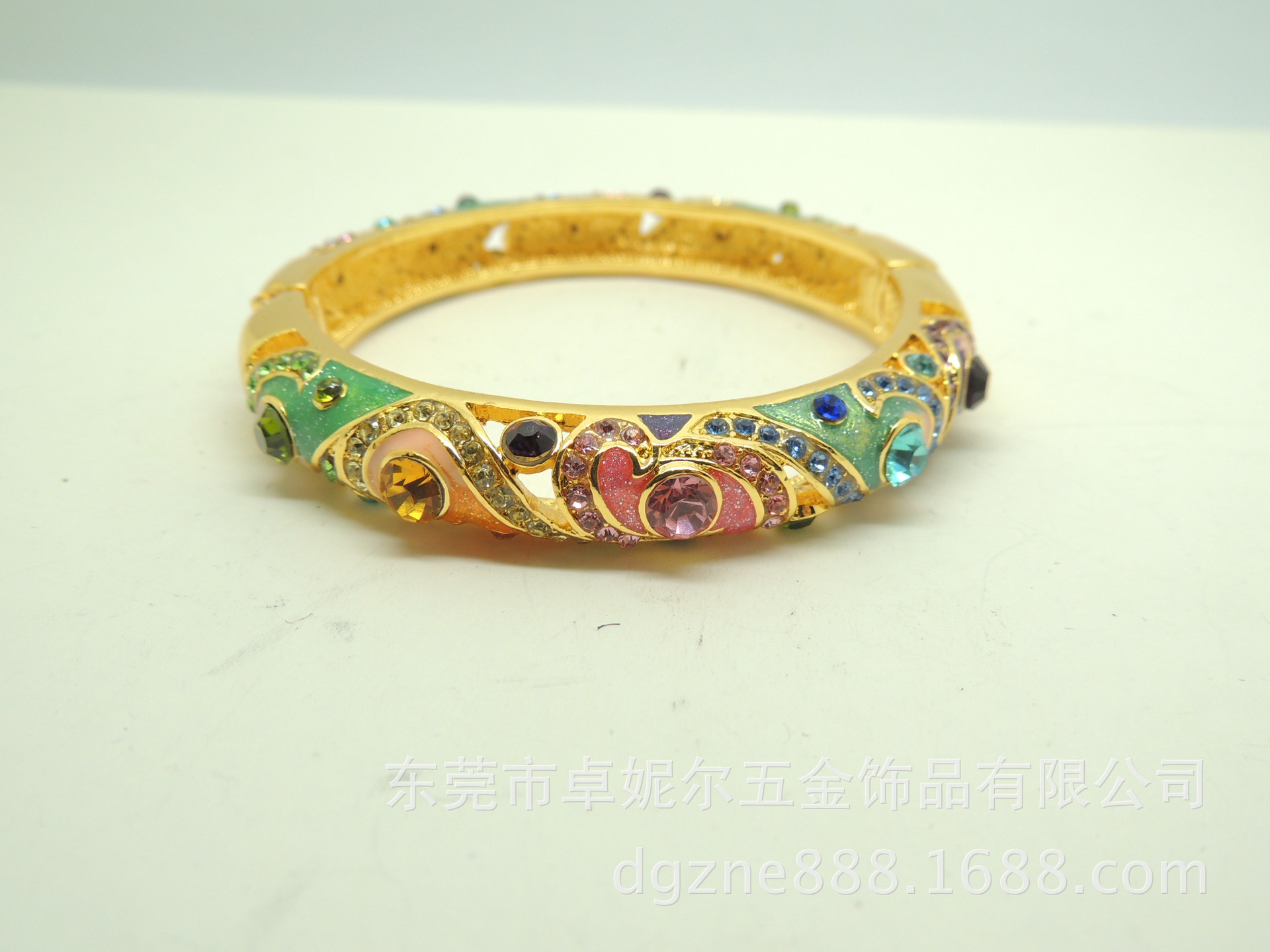 【(厂家批发) 供应锌合金镶钻滴胶手镯 景泰蓝 四件套】价格,厂家,图片,手链,东莞市卓妮尔五金饰品有限公司-马可波罗网