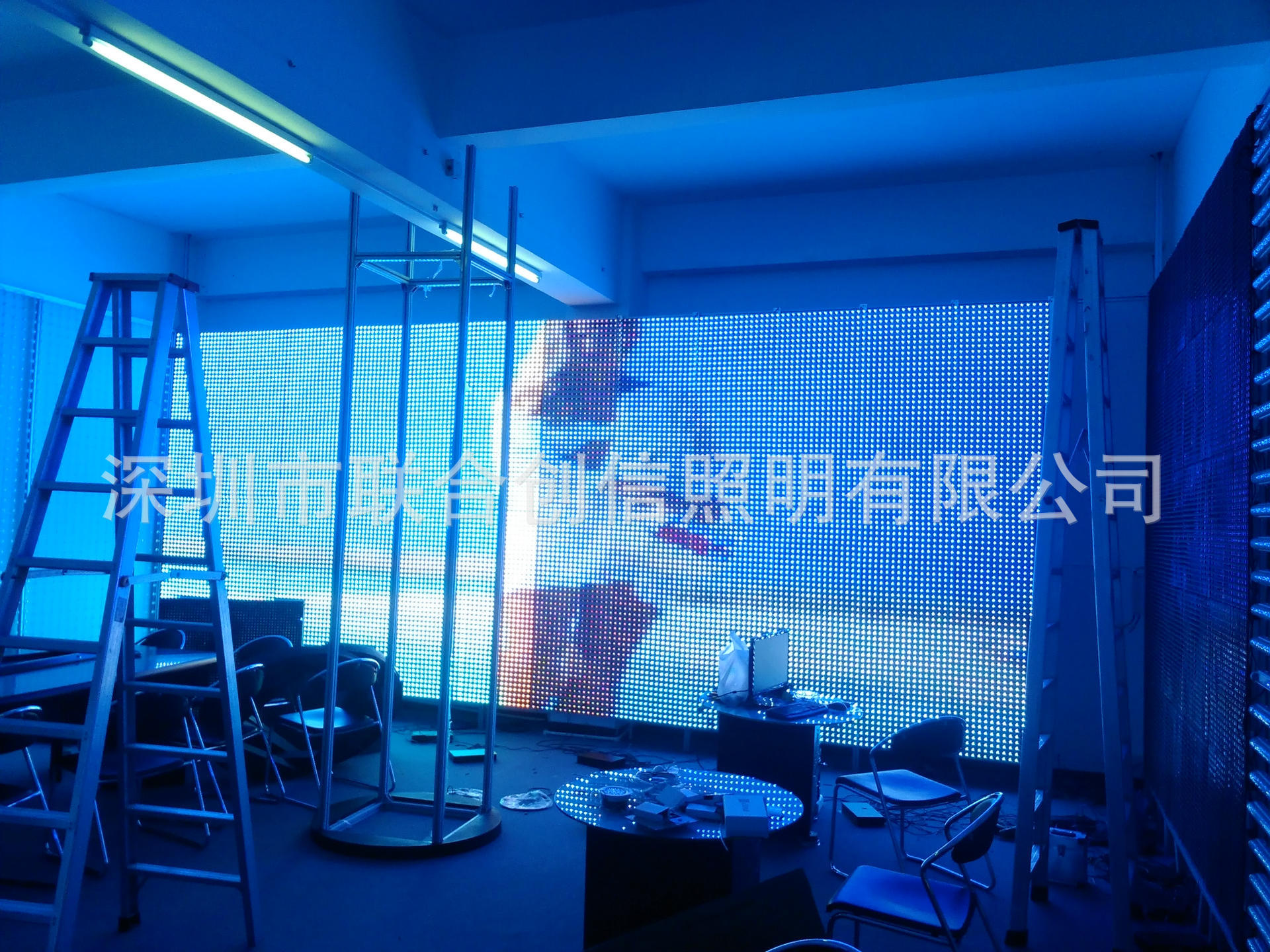 LED显示屏-2014广州光亚展会新品!P37.5SMD