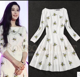 伟德bv1946官网-揭秘明星街拍同款女装时尚穿搭助你成为焦点