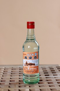 云南蒙自高粱酒纯粮食酿造小曲清香型白酒