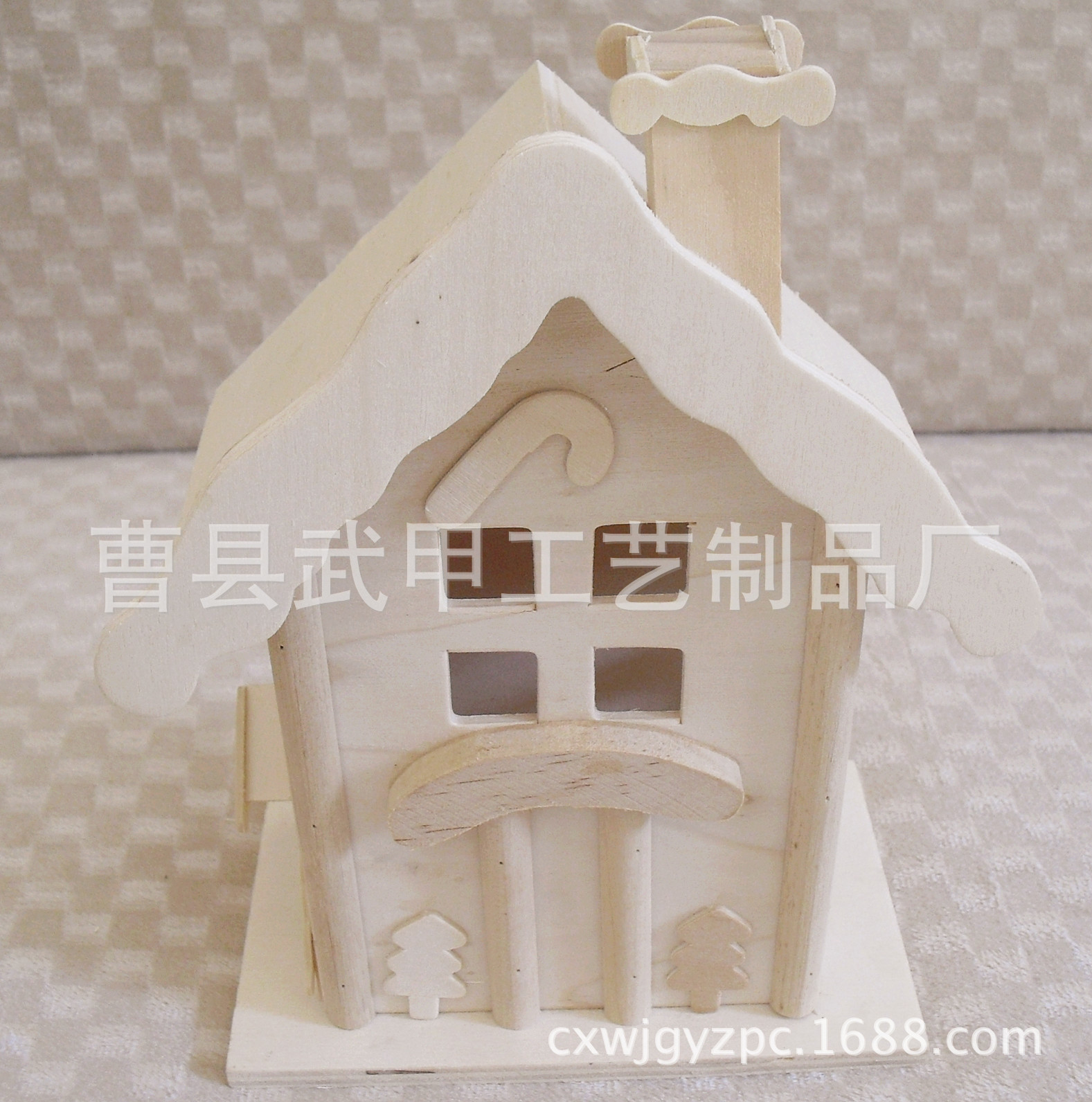 加工定做精美木制圣诞节房子厂家直供