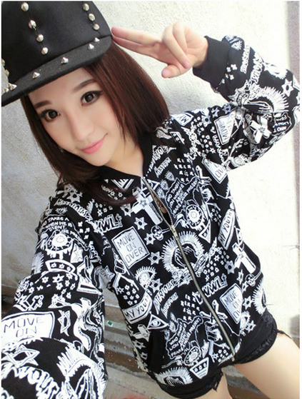 <em>2046女装</em>新款 秋装 原宿风涂鸦 美式漫画 眼球