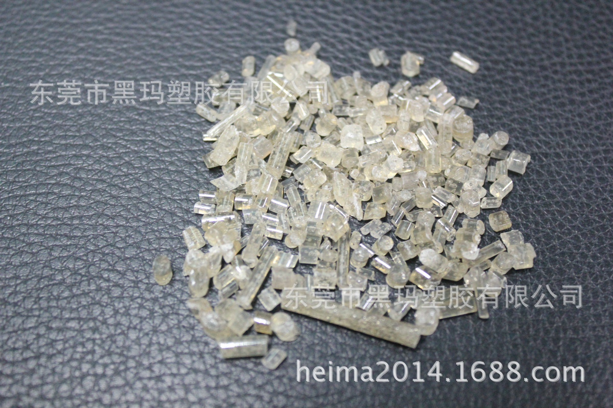 神奇:刘方毅:让废旧塑料 变“时尚”(图2) 废旧塑料破碎机_文安塑料破碎吧_塑料破碎清洗机厂商