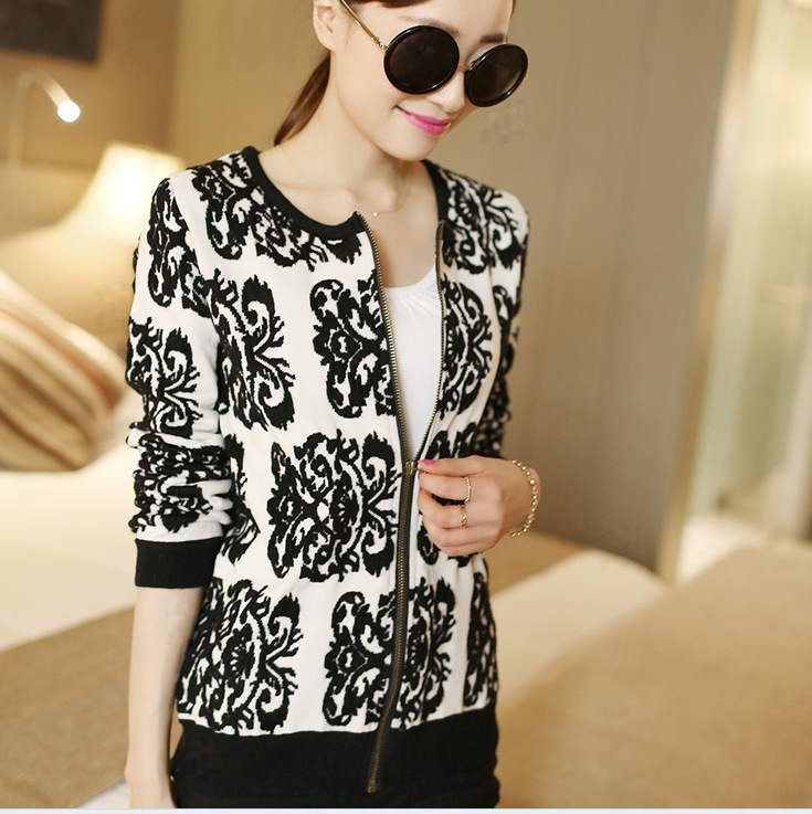 2014新款复古显瘦青花瓷绣花<em>女针织</em>衫<em>短开衫</em>