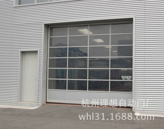 奔驰店透视上滑门3