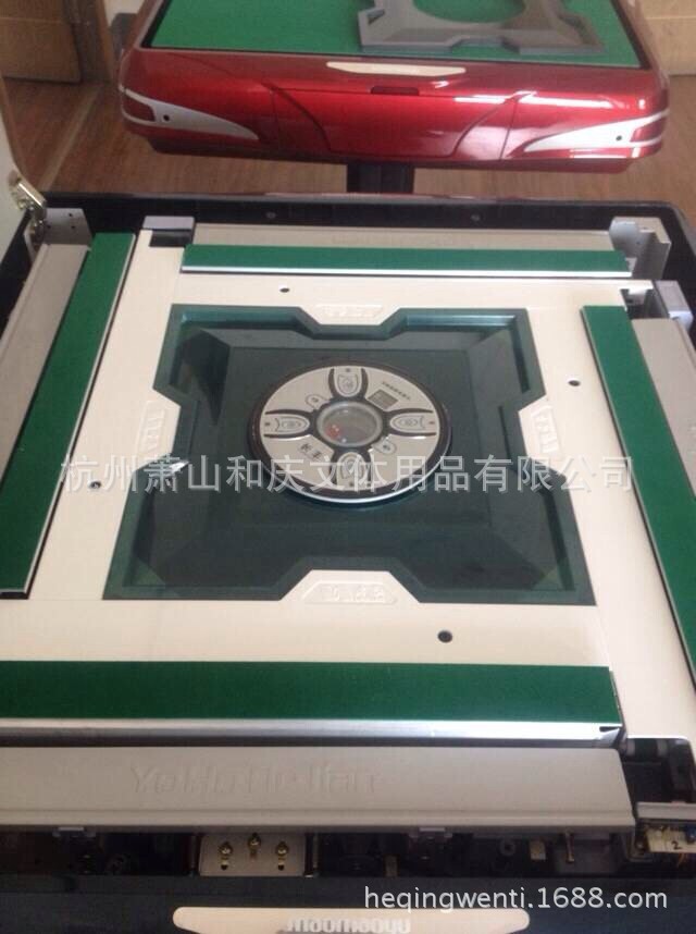 内饰 白色