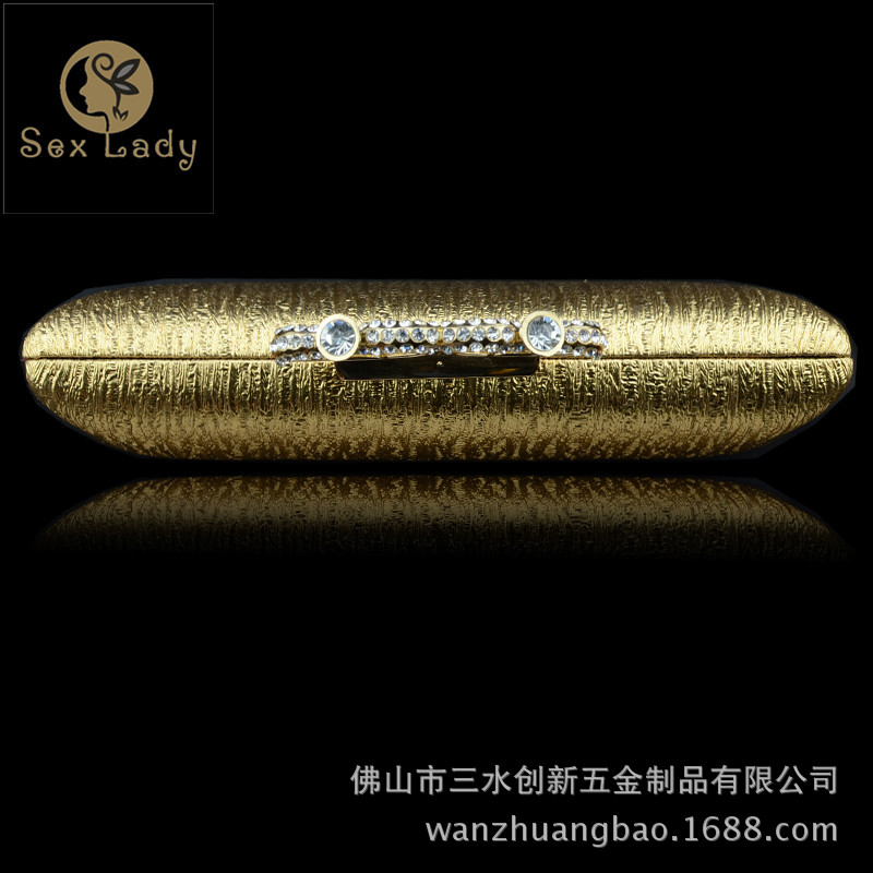 心形树皮纹手拿包4