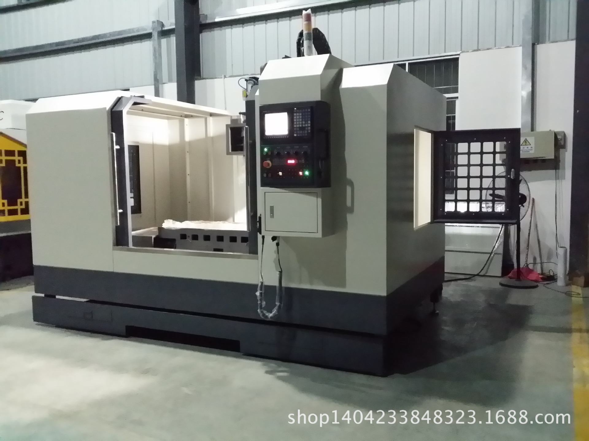 多轴TC-1060数控铣床价格实惠 现货或订制