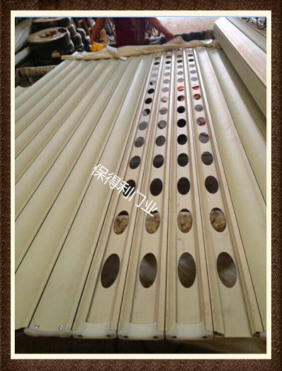 间隔圆孔铝合金_副本