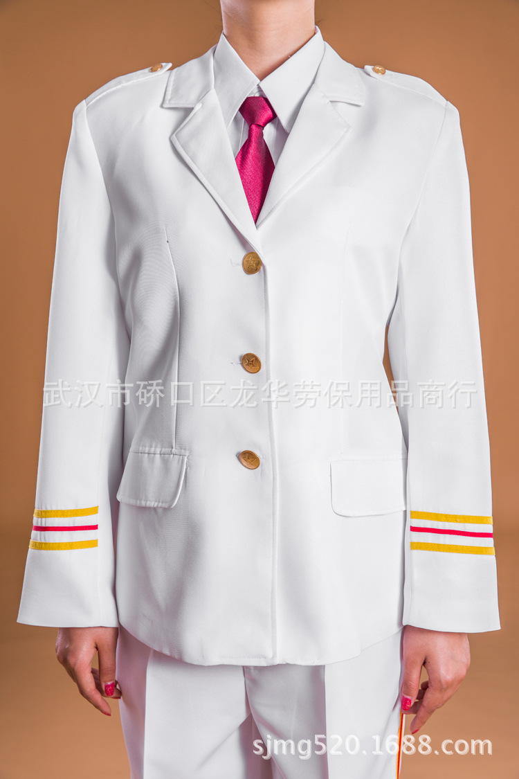 女式上衣加裤子礼�? height=