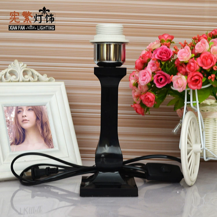 黑色小四方.