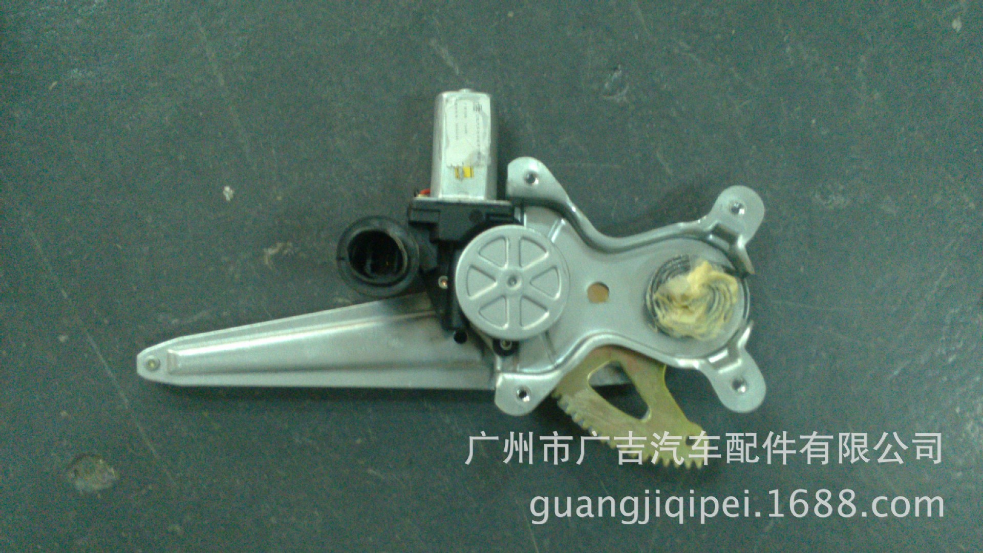 吉利汽车配件力帆620后门电动升降器 图片