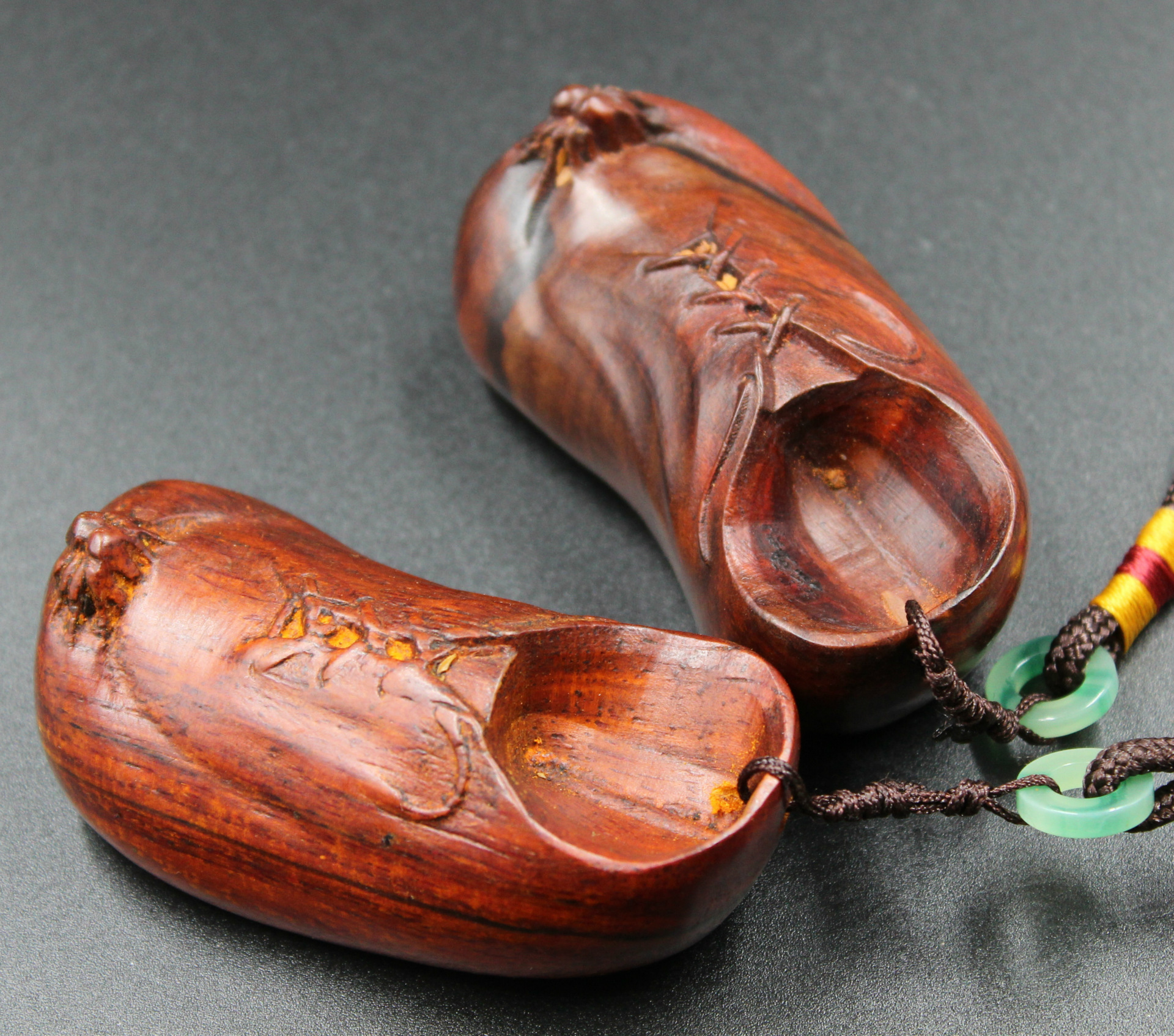 红酸枝木雕刻小件工艺品 鞋子手玩把件 厂家直销 一件代发