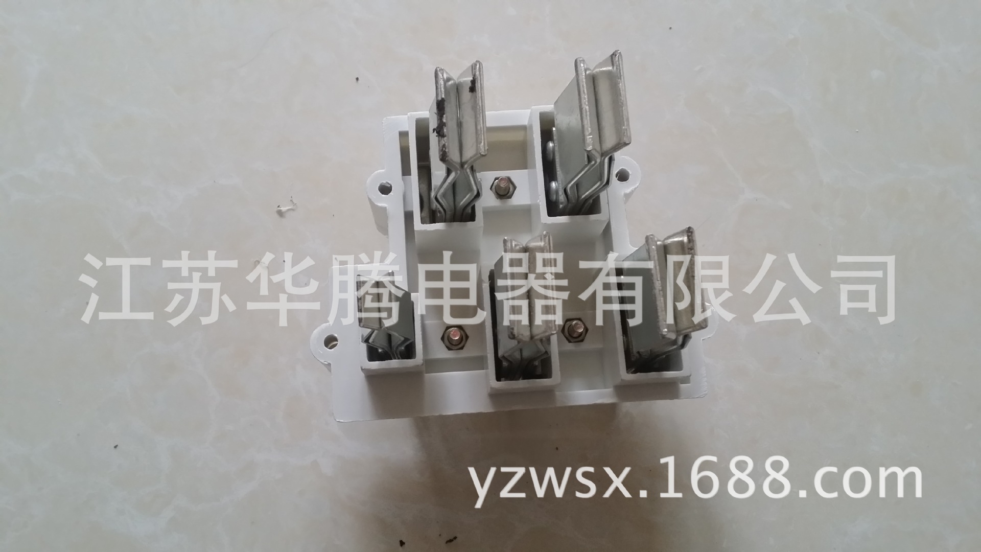 母线槽插接件三相五线制