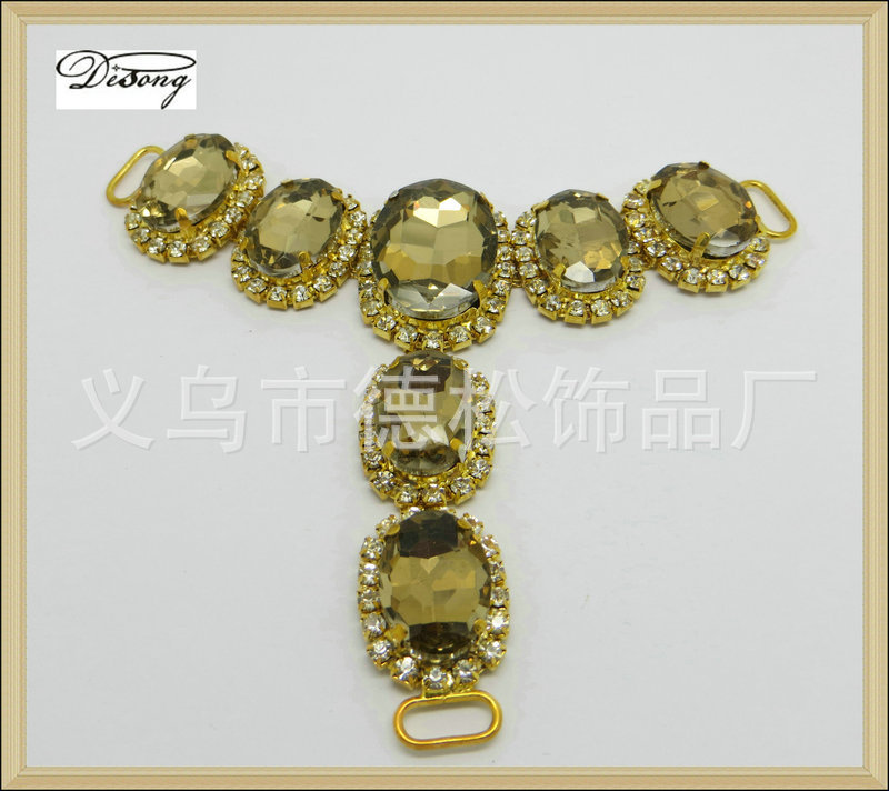 厂家直销2015主打新款高档鞋花,鞋扣,服饰配件,可来样定做
