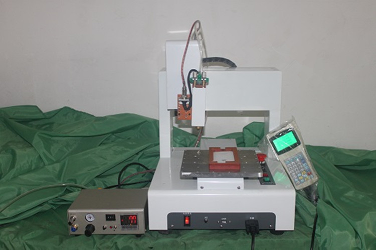 加热装置三轴点胶机