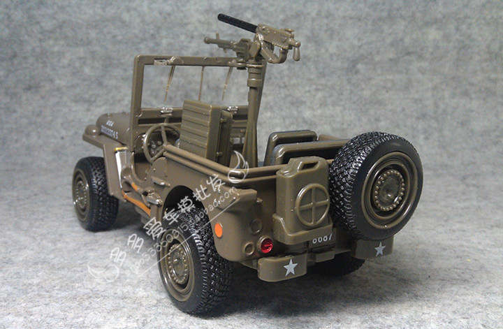 【批发价 牧马人jeep军车 汽车声光版 儿童玩具