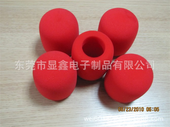 红色麦克风