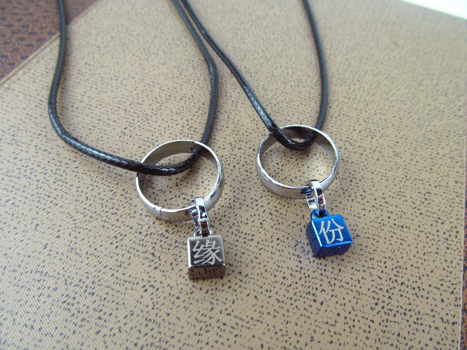 批发采购项链-钛钢情侣项链 缘份小锁吊坠 情人