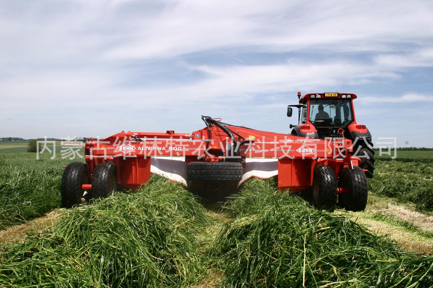 KUHN_2456_christian_72.jpg_72d