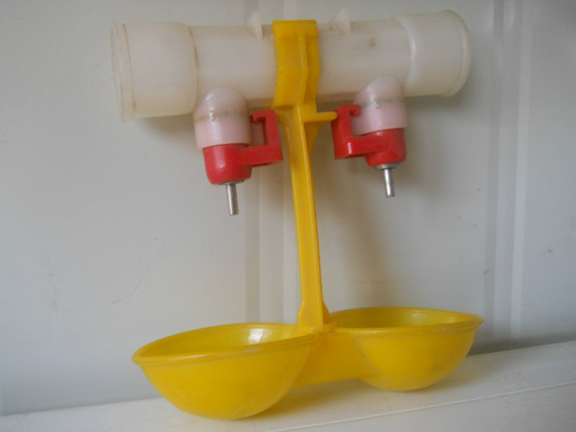 供應(yīng) 優(yōu)質(zhì)禽用 鋼球雙乳頭飲食器 自動上水 廠家特價(jià) 量大從優(yōu)