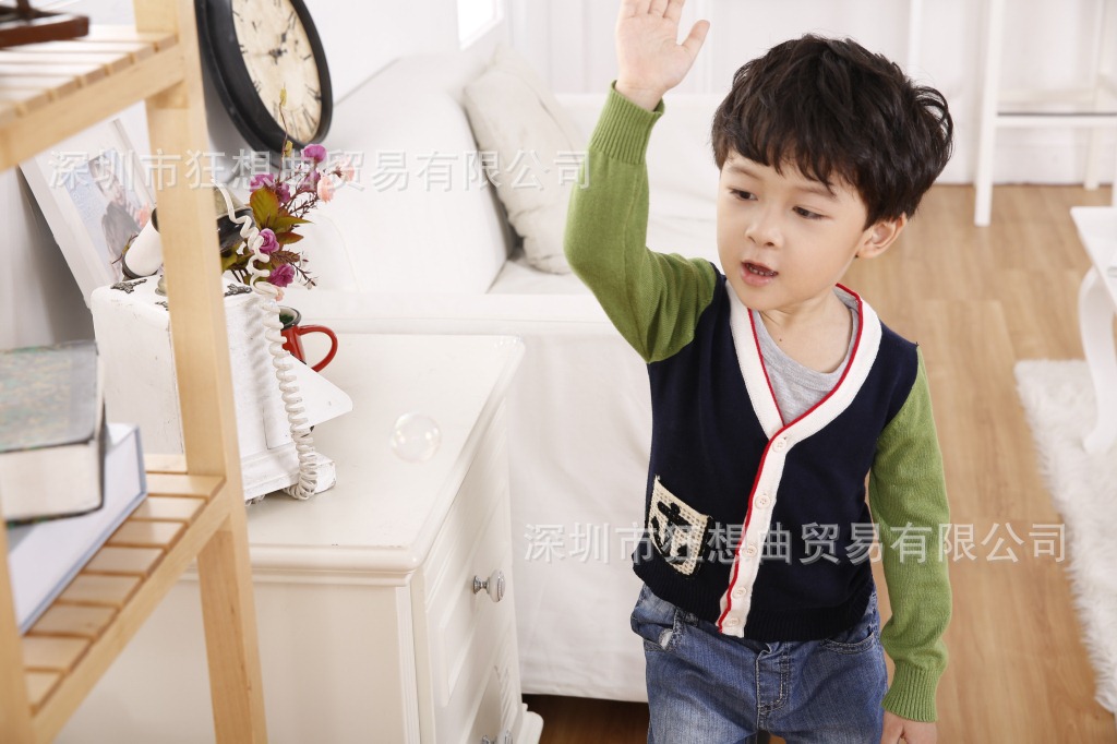 2014男装 男童<em>针织</em>衫 <em>针织开衫</em>童 <em>V字领</em> 学院风