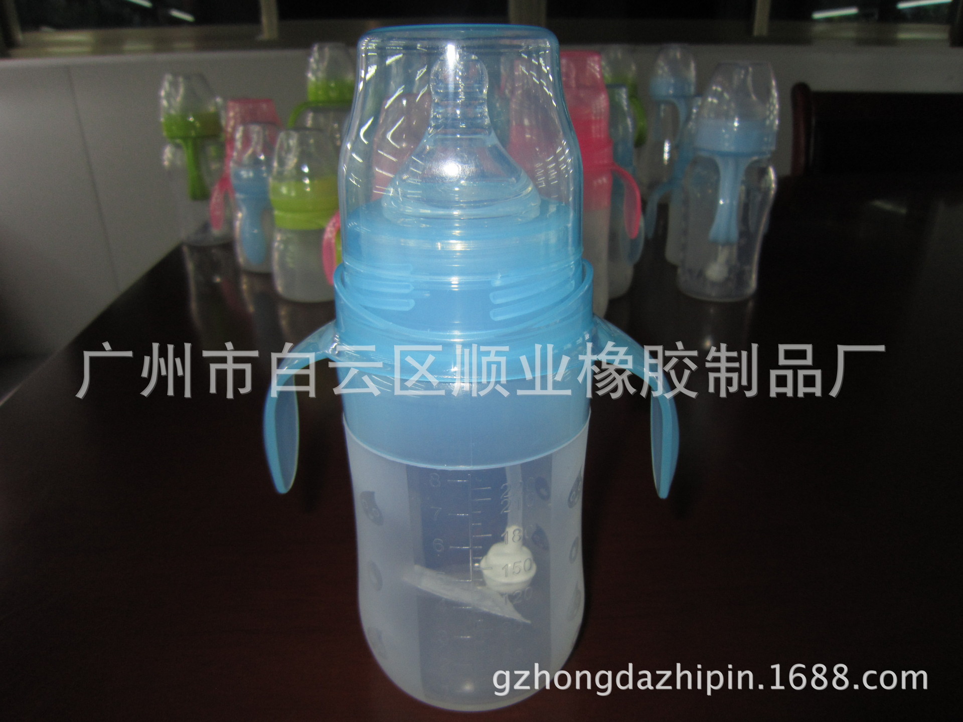 寬口直身矽膠奶瓶220ml-藍