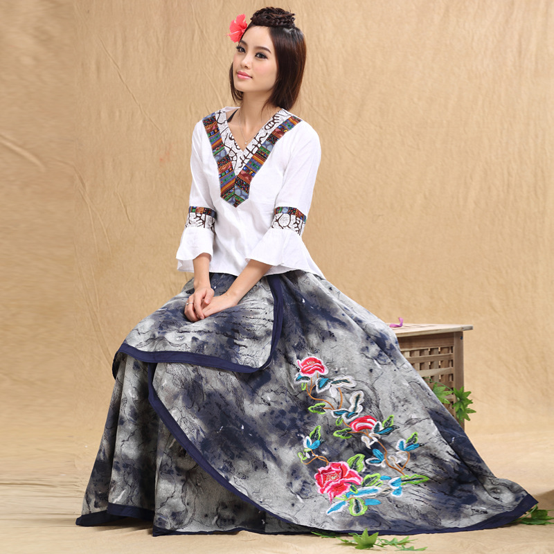5739依朵拉2014春装<em>民族风</em>女装新款鲜花<em>刺绣</em>