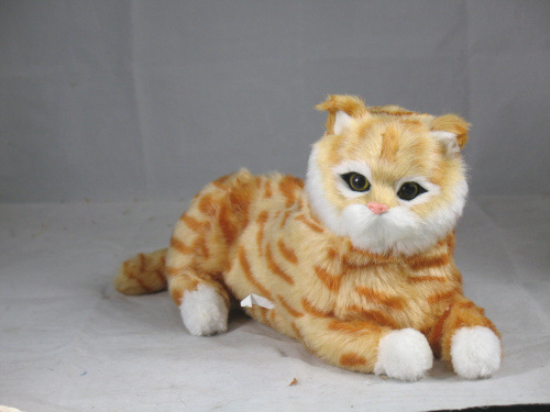 声控玩具猫 长29cm高16cm 批价28元 不零售