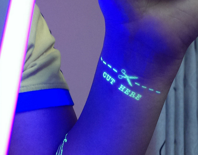 采购纸质工艺品-厂家供应个性创意夜光纹身贴