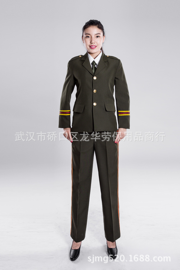 女式上衣加裤子礼�? height=