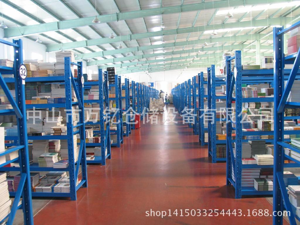 胡蝶孔货架仓库整体摆放实拍