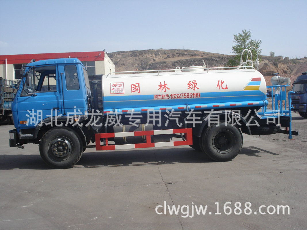 EQ1121水车 东风8吨洒水车 165000元