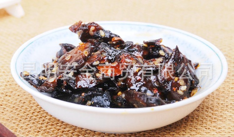 品世散稱牛肝菌250克 3口味 云南特產(chǎn)即食野生菌休閑零食品 批發(fā)