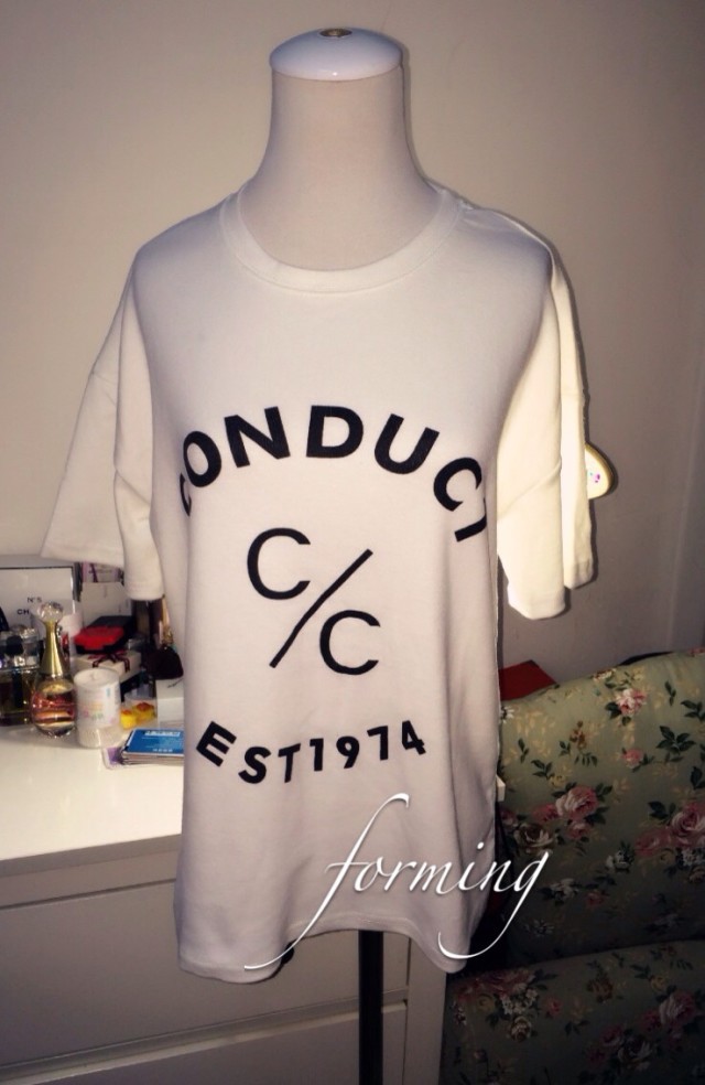 发采购女式T恤-欧尚布衣 韩版时尚英文字母印