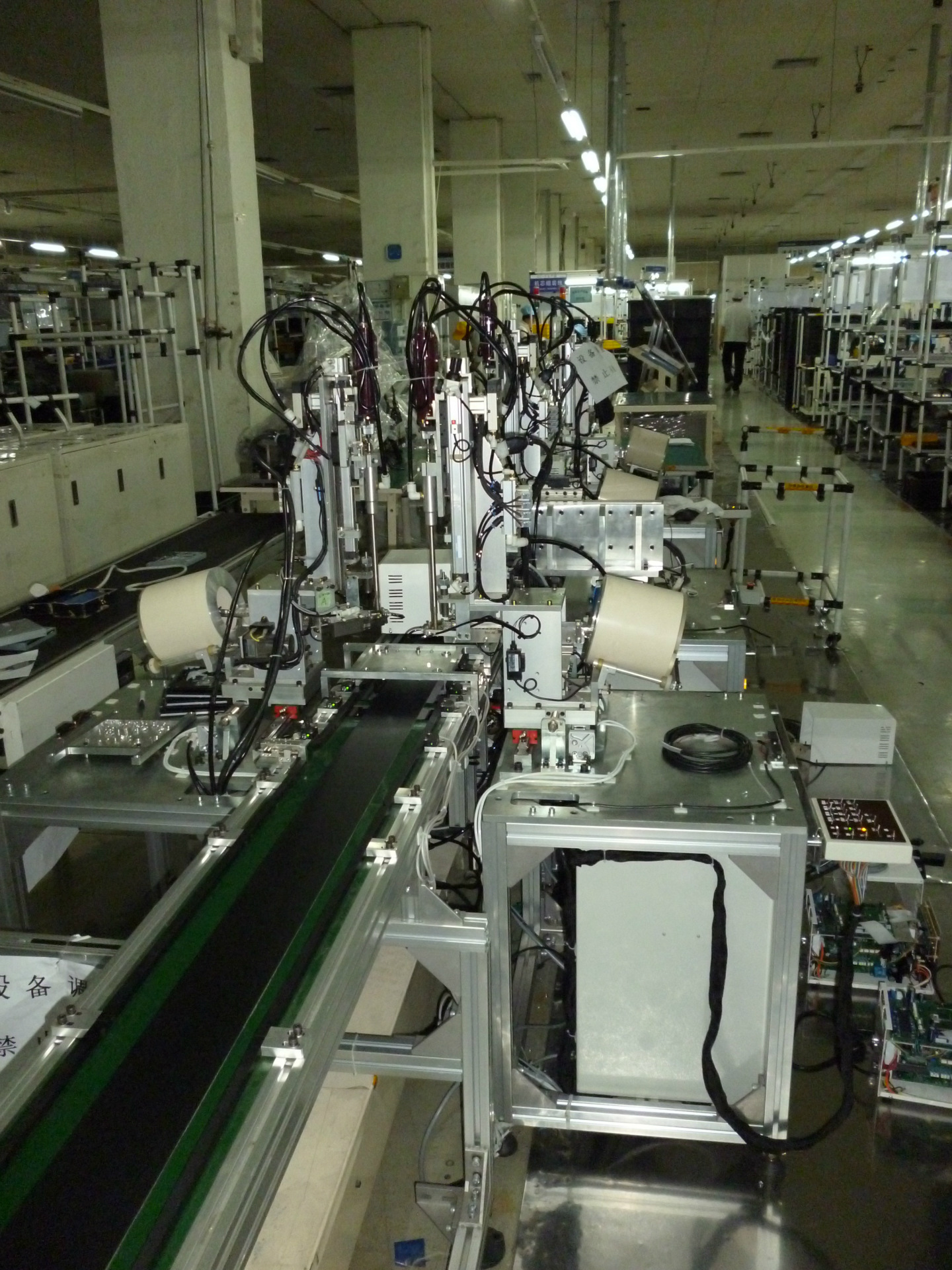 无锡,深圳上钉机自动化装配生产线 自动化设备紧固螺钉生产线