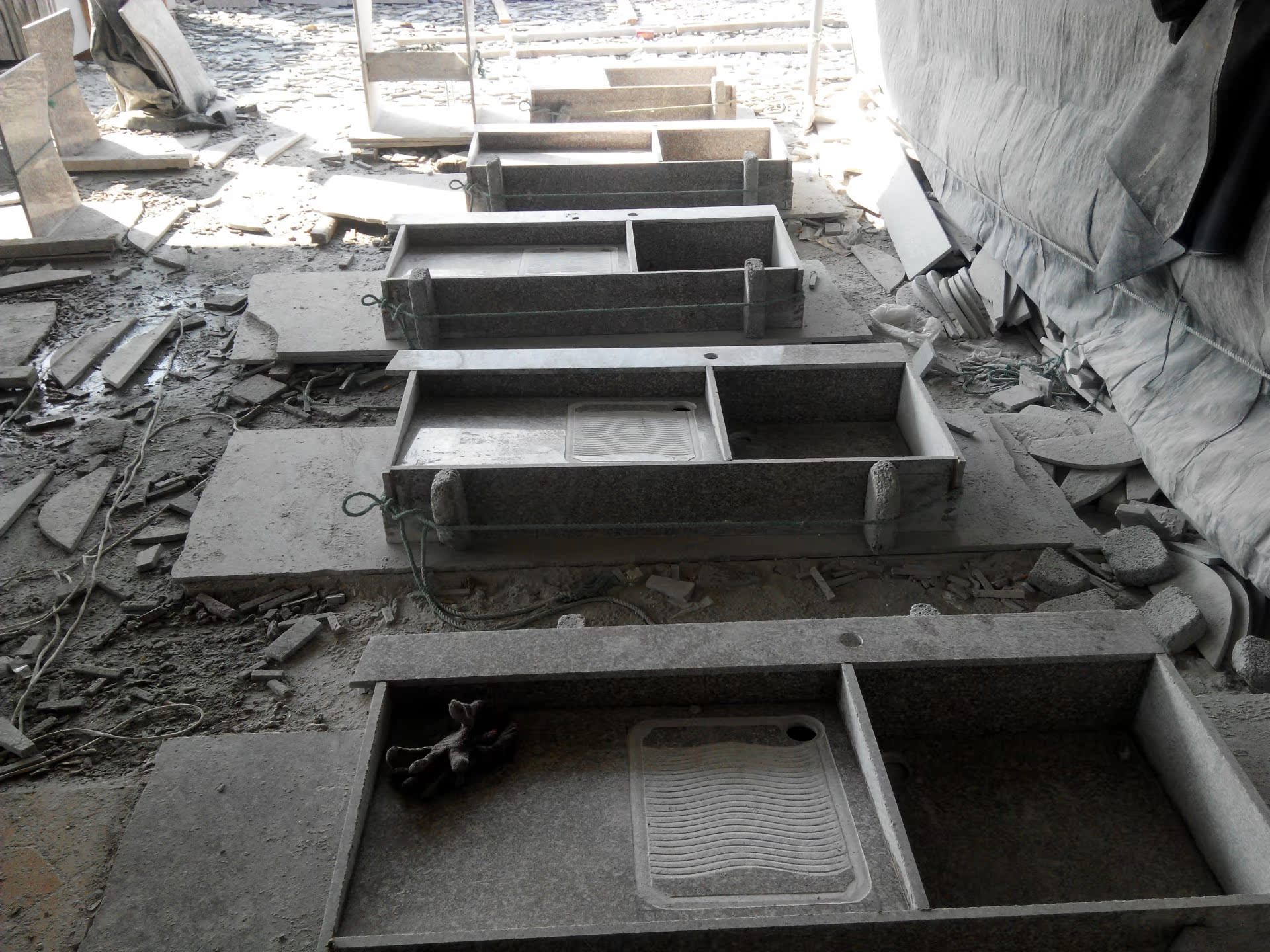 厂家直销大理石洗衣水槽批发定做各类规格大理石地面站楼梯板