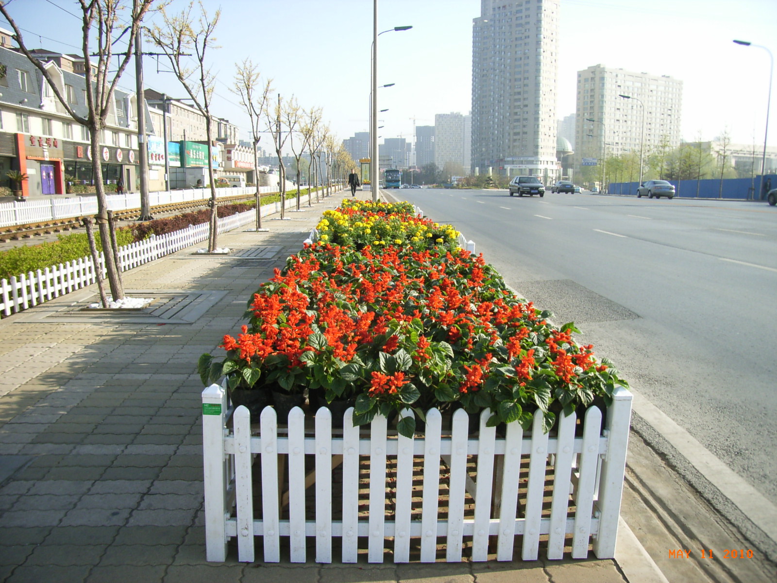 供应pvc塑钢护栏 草坪护栏 花坛护栏 道路绿化护栏