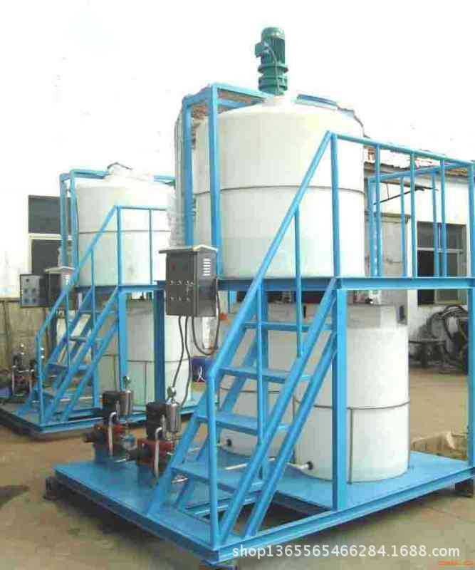 加药箱配搅拌机