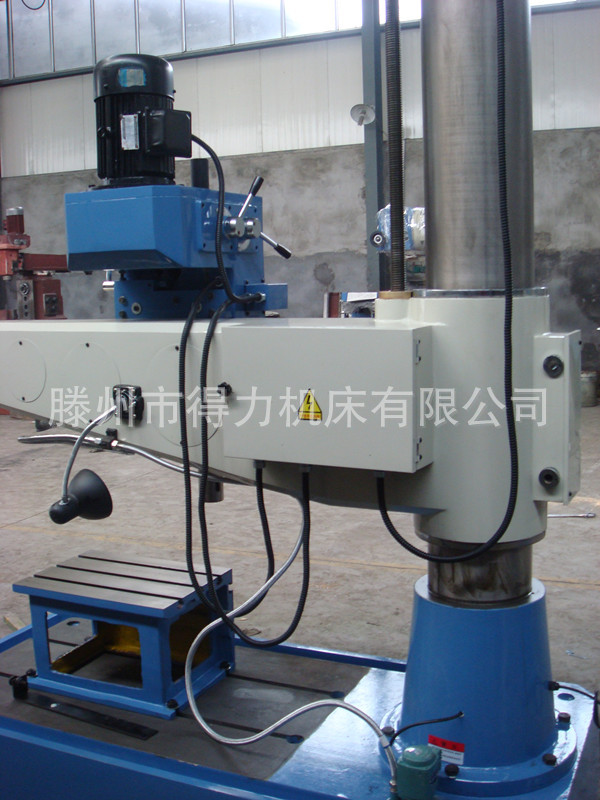 厂家批发供应Z304013摇臂钻床，国标重型产品欢迎采购