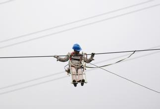 供应OPGW光缆架空式光缆甘肃光缆最低价格