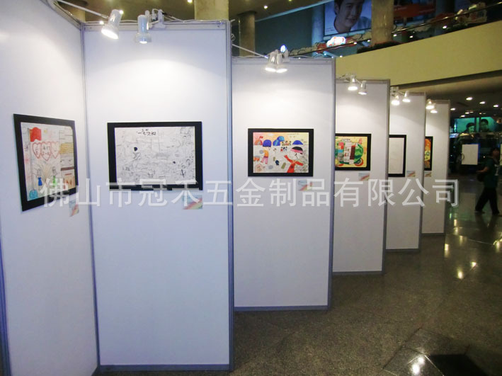 八棱柱折叠展板