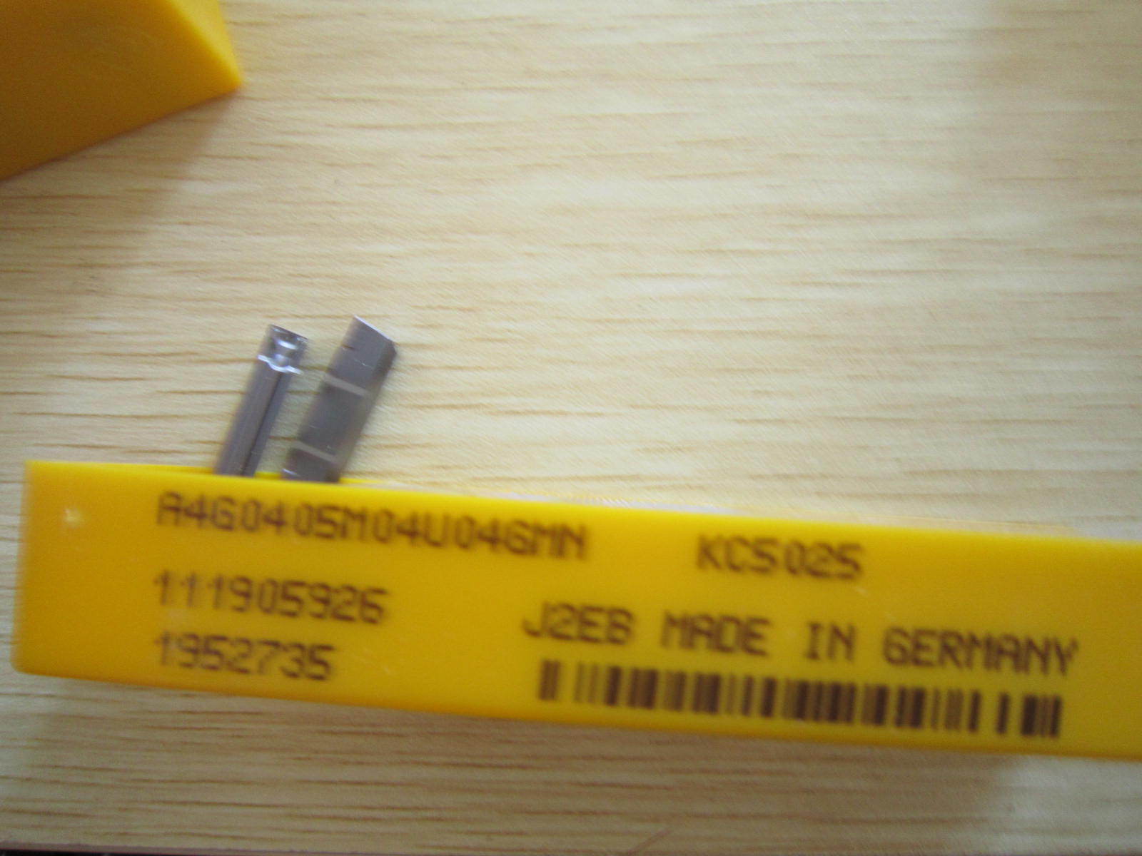 A4G0405M04U04GMN KC5025-1