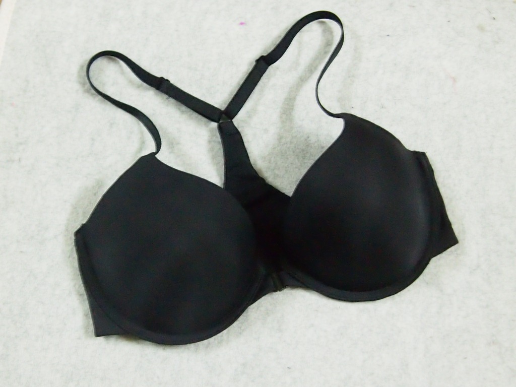 外贸<em>大码文胸批发</em> 前扣光面文胸 原单GILLIGA