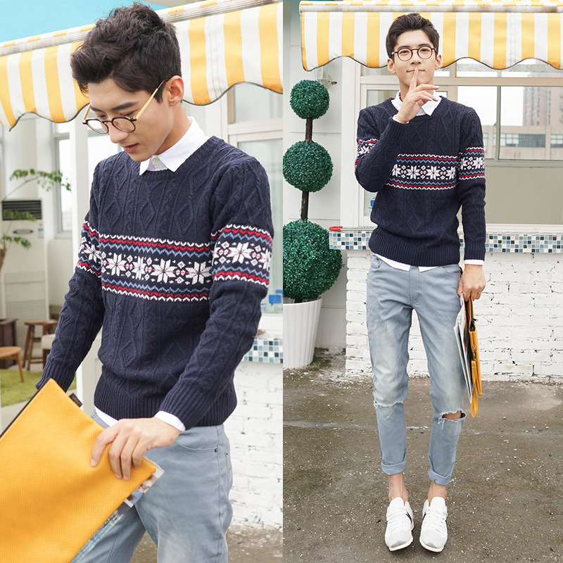 <em>2014秋冬男新款毛衣</em> 韩版修身雪花图圆领套头