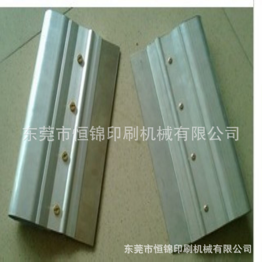 1051367341_740168839