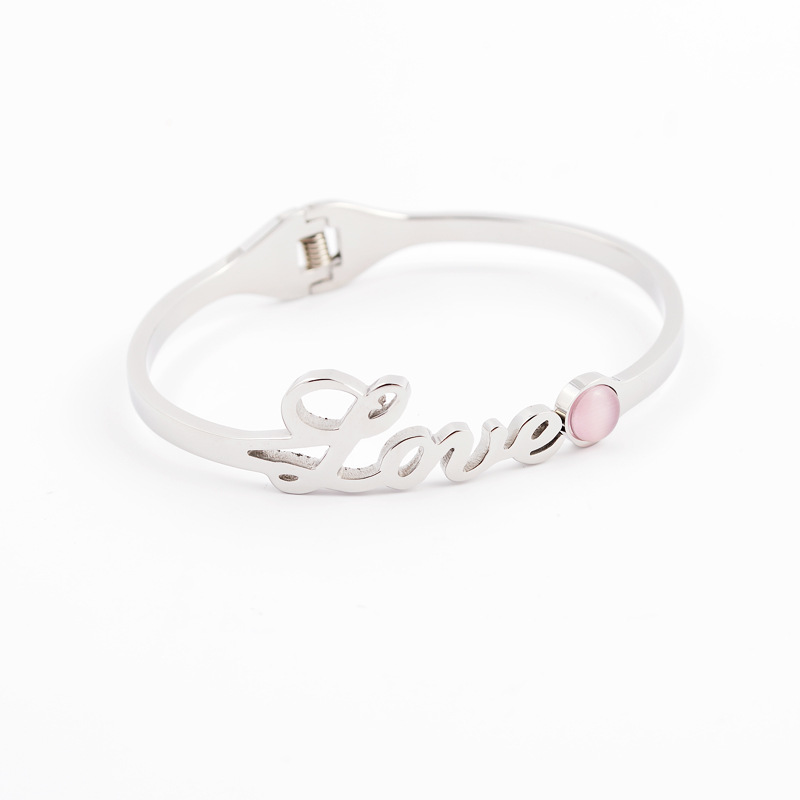 【简约<em>精致</em>浪漫LOVE<em>英文</em>字母手镯 <em>女士</em>钛钢镶